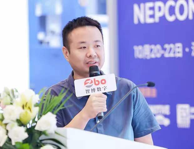 Akıllı Servis Robotlarının En Güçlü Beyni Olmak